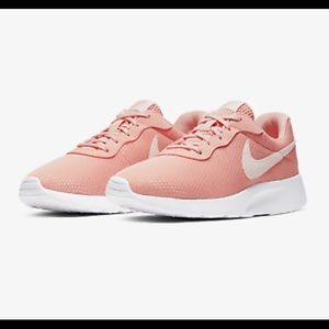 Nike TANJUN Womens Coral Stardust/Light Soft Pink